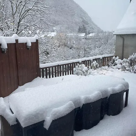 Le De Carole Chalet *