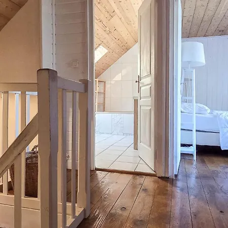 Chalet Le De Carole