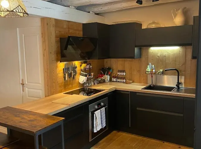 Шале Le De Carole *