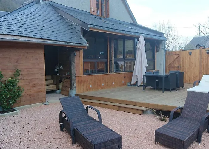 Le De Carole Шале